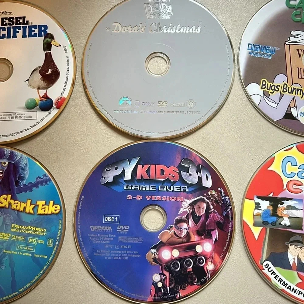 12 Random CD Movies with travel case most are probably vintage for 1 price - Picture 4 of 10